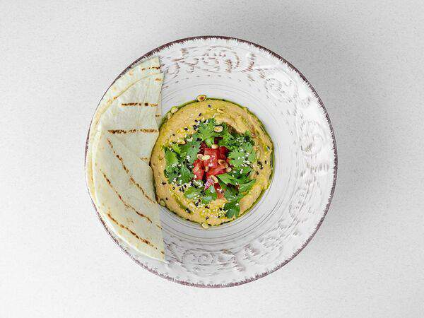 Eat fresh - Хумус с лепешкой