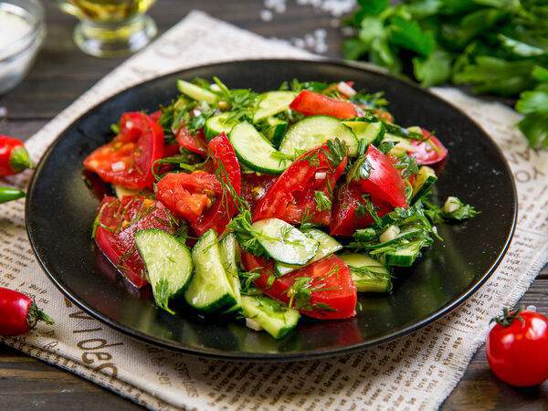 Шашлык Hits - Салат со свежими овощами по-кавказски