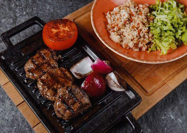 Gray Goose cafe - Теппан с кантонским рисом