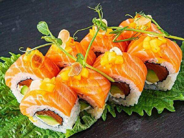 Chef Arts - Ролл Филадельфия манго роял