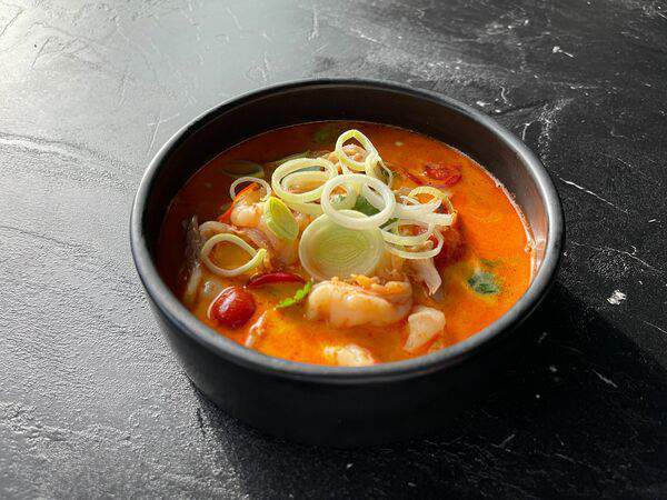 Пламя и вино - Том ям