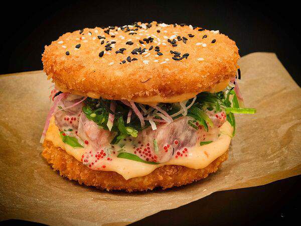 Ramenboy - Суши-бургер с острым тунцом