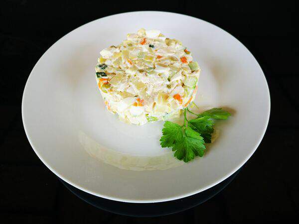 Донжон - Салат Столичный