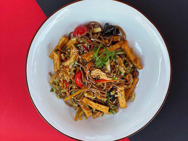 Чихо - Соба с тофу и овощами