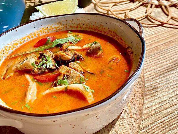 Кухнякафе - Том ям с морепродуктами