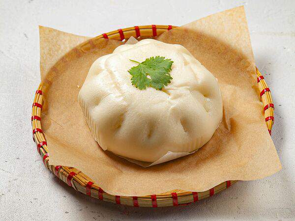 Фобо вьетнамская кухня - Бань Бао с курицей