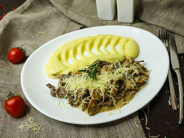 Мангал хауз - Бефстроганов