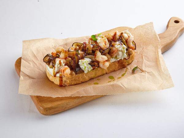 Mama Donna - Брускетта с креветками, баклажаном, сыром Моцарелла и соусом Унаги