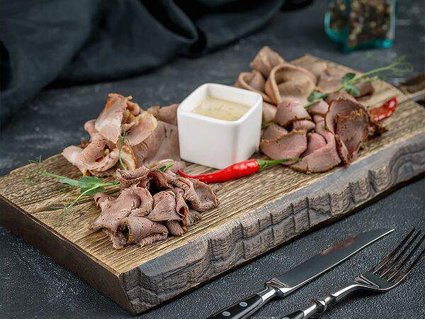 Кафе Миндаль - Ассорти мясных деликатесов