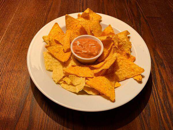 The Peashem - Начос с соусом