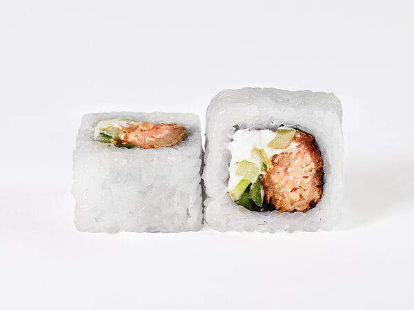 Восточный экспресс - Ролл с жаренным лососем