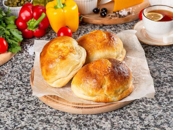 Пиццерия Ностальгия - Пицца Кальцоне с мясом цыпленка