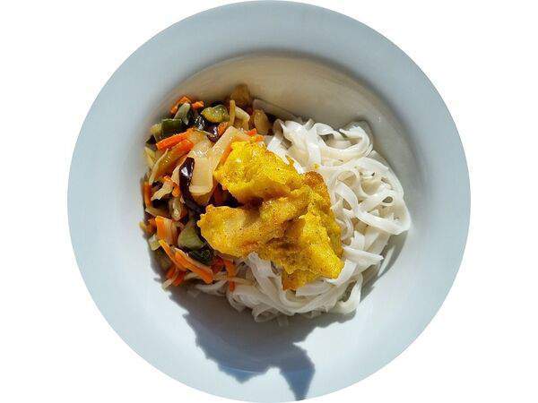 ILunch - Азиатская лапша с рыбой в темпуре с овощным соусом