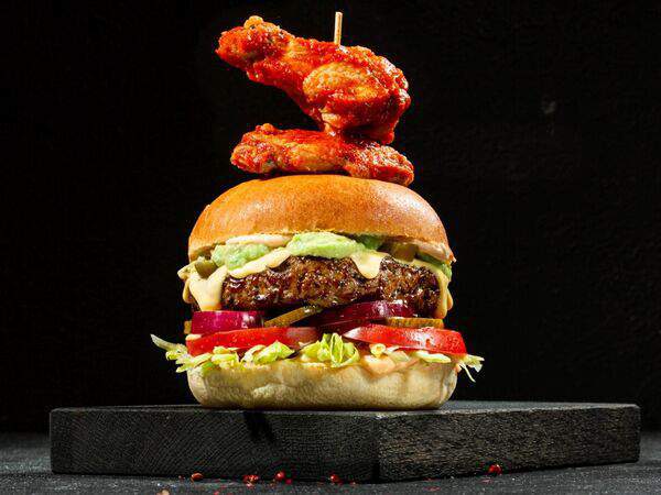 T.G.I. Friday's - Вингман бургер