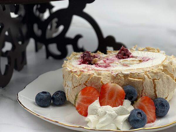 Ваш кондитер - Меренговый рулет