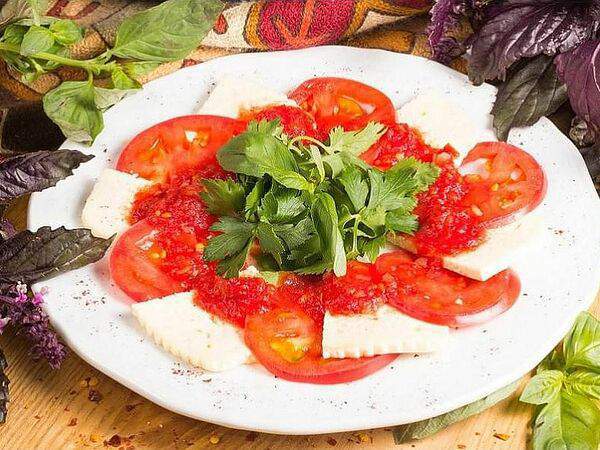 Мушмула - Капрезе по-грузински