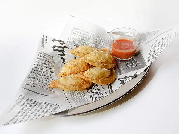 Кафе Ландау - Наночебуреки с курой на гриле