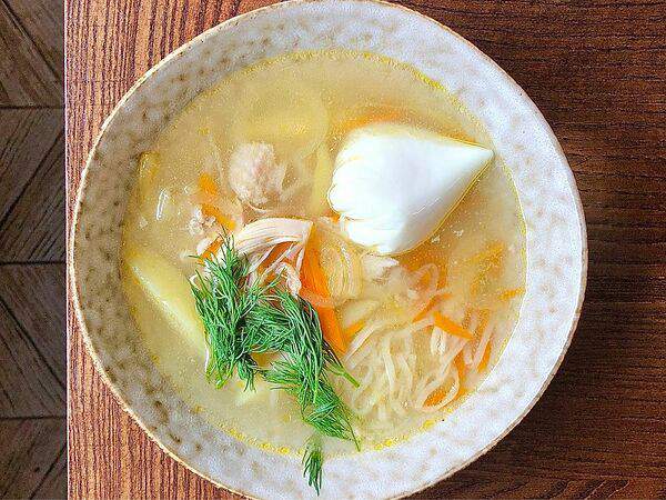 Eat Meet - Куриный суп с яйцом и лапшой