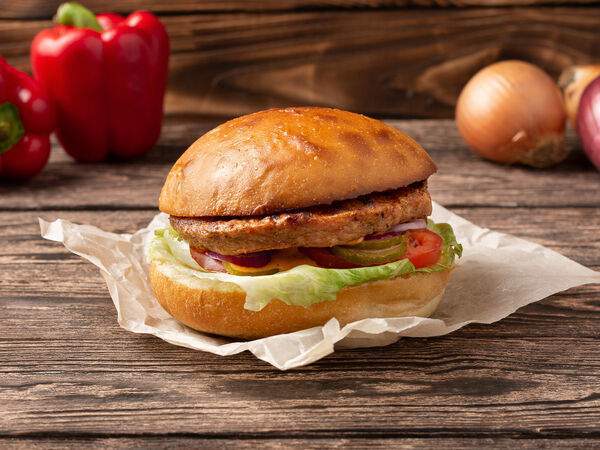 Та самая шаурма на Средном Григорян Артак - Гамбургер из курицы