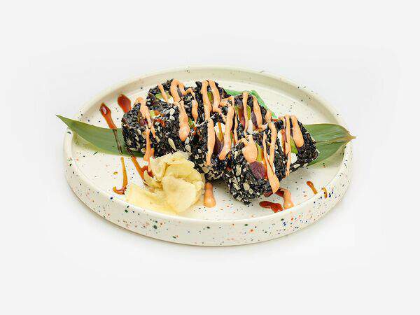 1095 FOOD - Черный ролл в миндале с тунцом