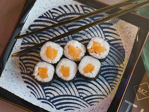 Mart Lounge Bar - Сяке маки