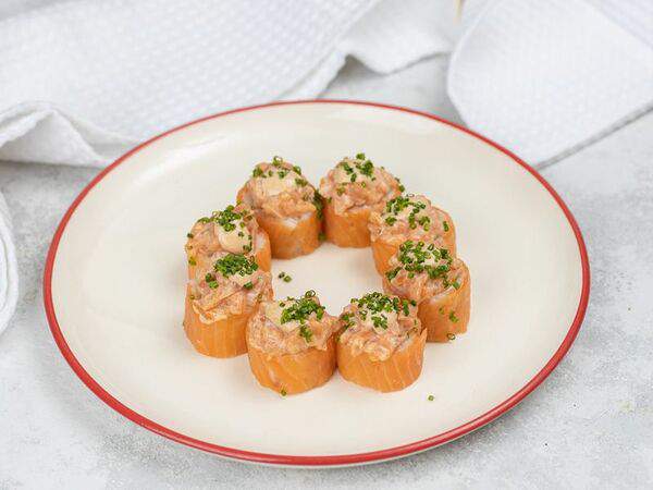 Pl bar - Тар тар ролл с лососем