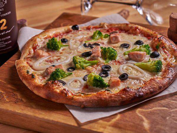 Винный бар Виновен! - Пицца с морепродуктами