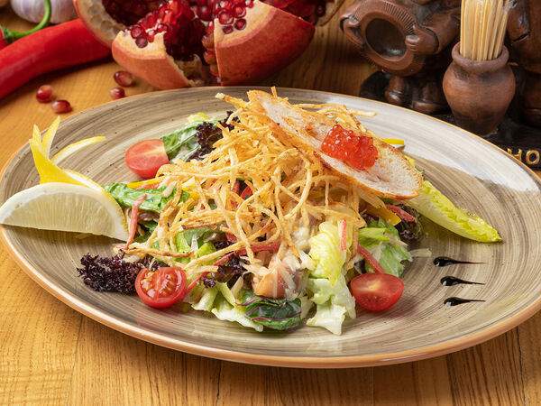 Мимино - Салат с лососем и пармезаном