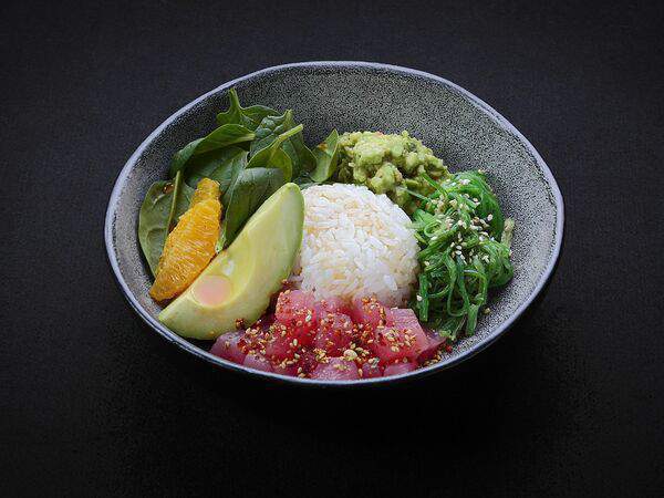 Sushi maki - Поке с тунцом и соусом шисо понзу