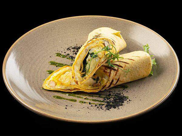 Café Brasserie - Омлет с сыром и грибами в тортилье