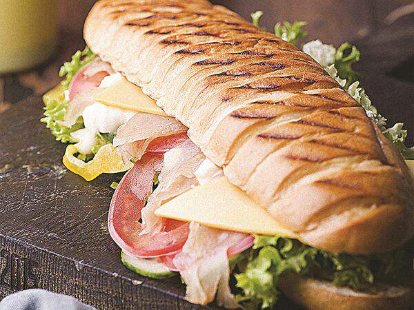 Хлебные истории - Сэндвич с копченой курицей