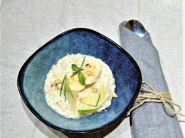 Nova Coffee - Каша с яблоком и бананом