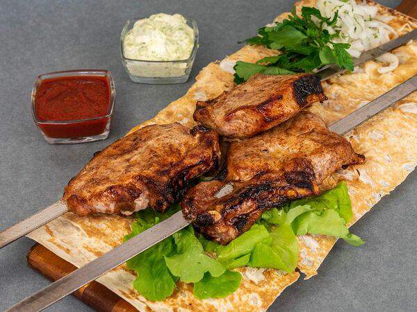 М 2 кафе - Свинина на кости