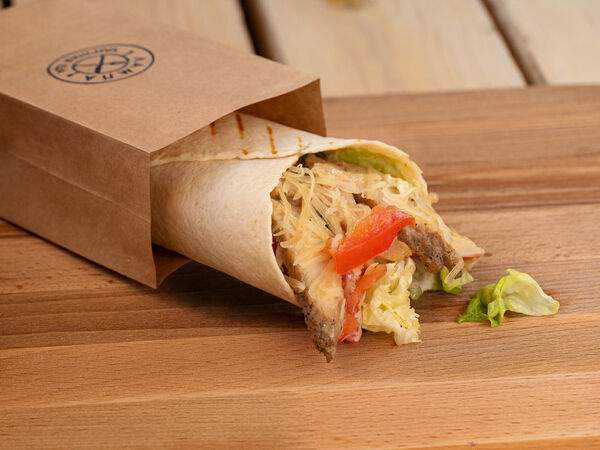 Лампа - Ролл Цезарь с курицей