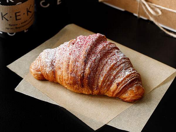 Кекс - Круассан с малиновым конфитюром