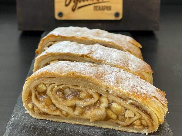 Пекарня Буханка - Штрудель с яблоком и корицей