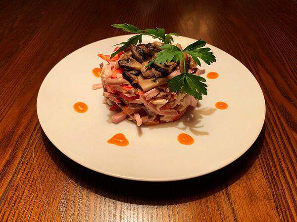 The Peashem - Салат из языка с соусом табаско