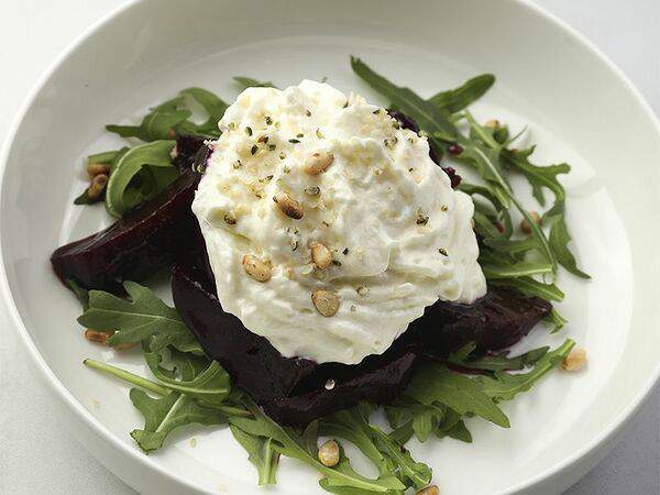 Гранд Буфет - Копченая свекла с пекорино