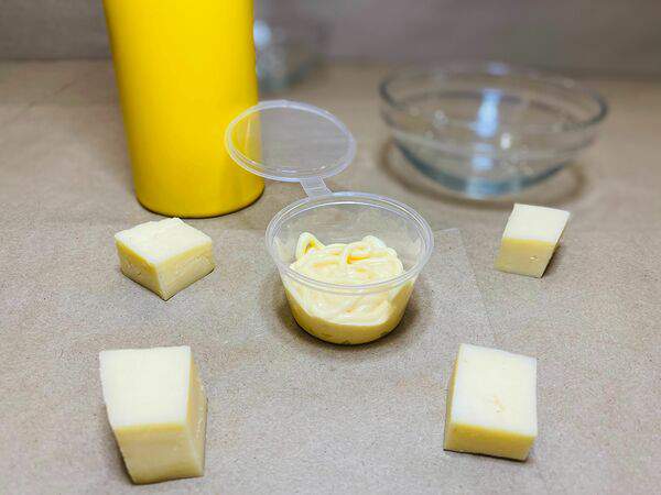 Вкусные корн доги - Сырный соус Heinz