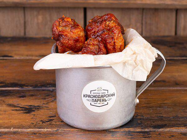Краснодарский парень - Крылья в соусе Баффало