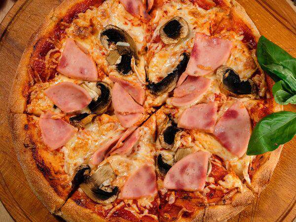 Эль барто - Пицца с ветчиной и грибами