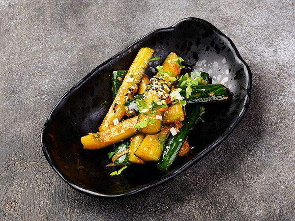 Sushi & More - Битые огурцы