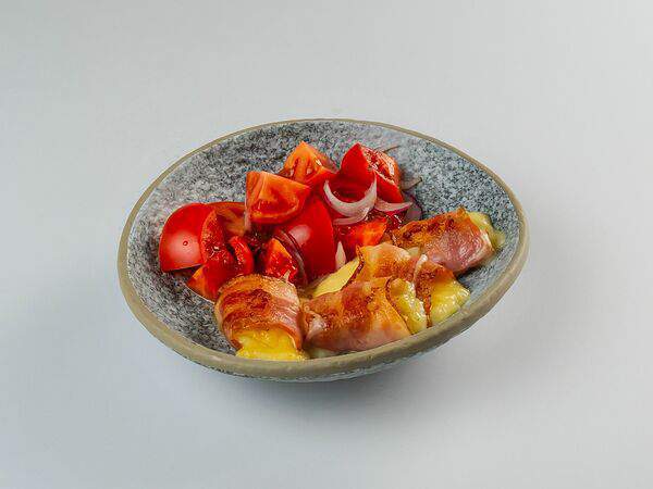 Skzk Rest - Халуми с узбекскими томатами и беконом