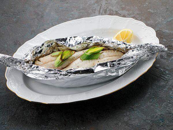 Ресторан Каре - Морской окунь в фольге