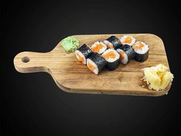 KORM - Ролл с копчёным лососем