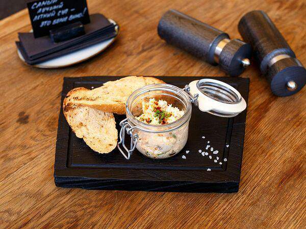 Угли - Рийет из копченого лосося