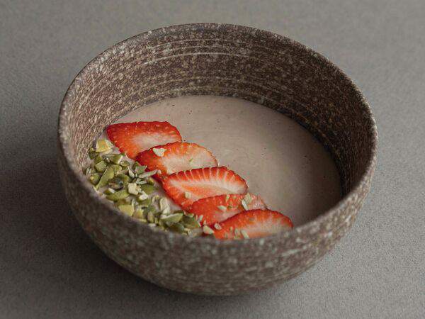 Крапива - Смузи bowl с Рейши и тыквенным молочком