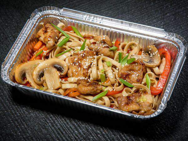 Sushi Life - Удон с курицей под устричным соусом