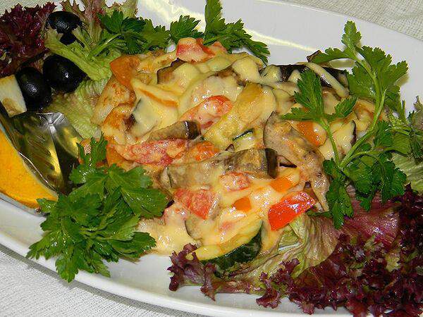 Баден-Баден - Судак с томатным соусом и овощами