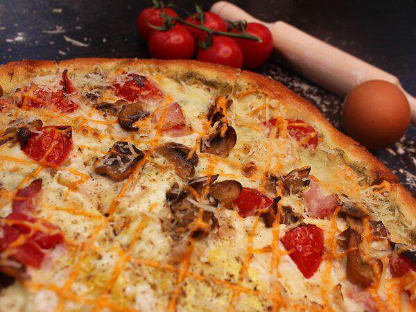 Базилик - Пицца Карбонара